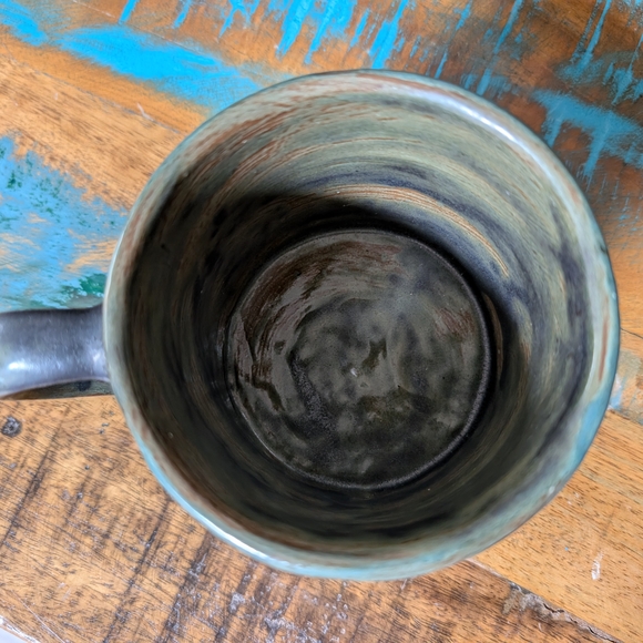 Bennington Potters Vermont Handcrafted Ceramic Mug - Picture 5 of 6